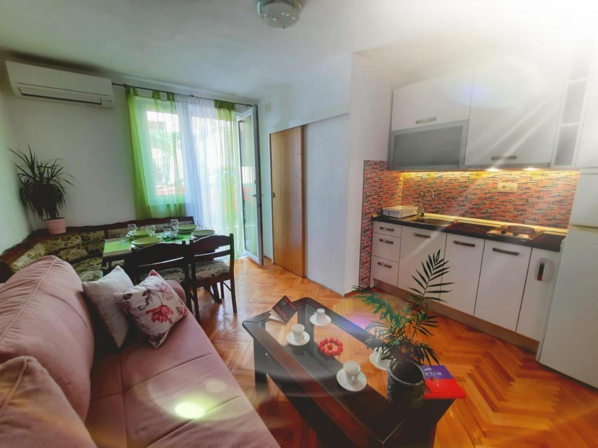 Apartments Ivan Makarska Exterior foto
